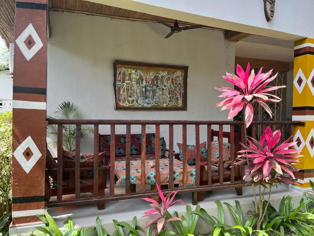 Casa Hotel Sinkiling Gambia セレクンダ エクステリア 写真